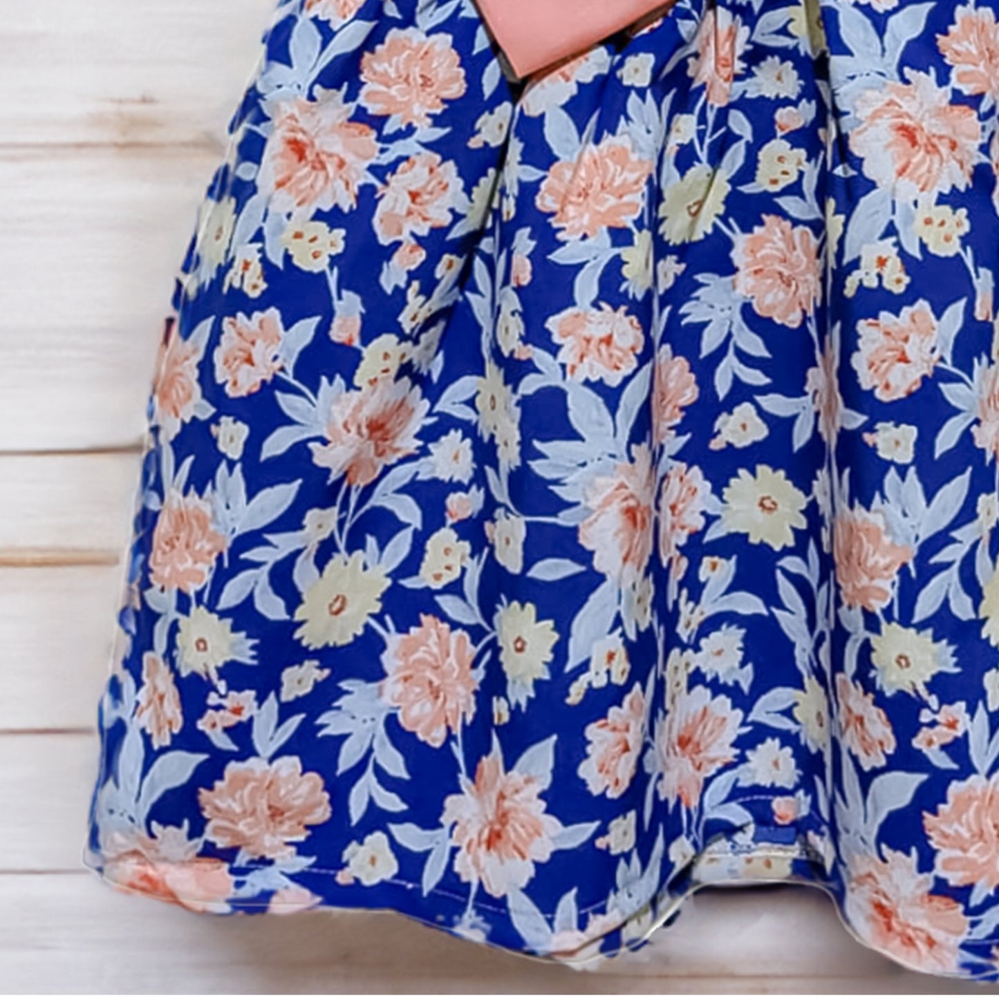 Floral Dreams: Sleeveless Dress and Hat Set - Blue with Pink Flowers
