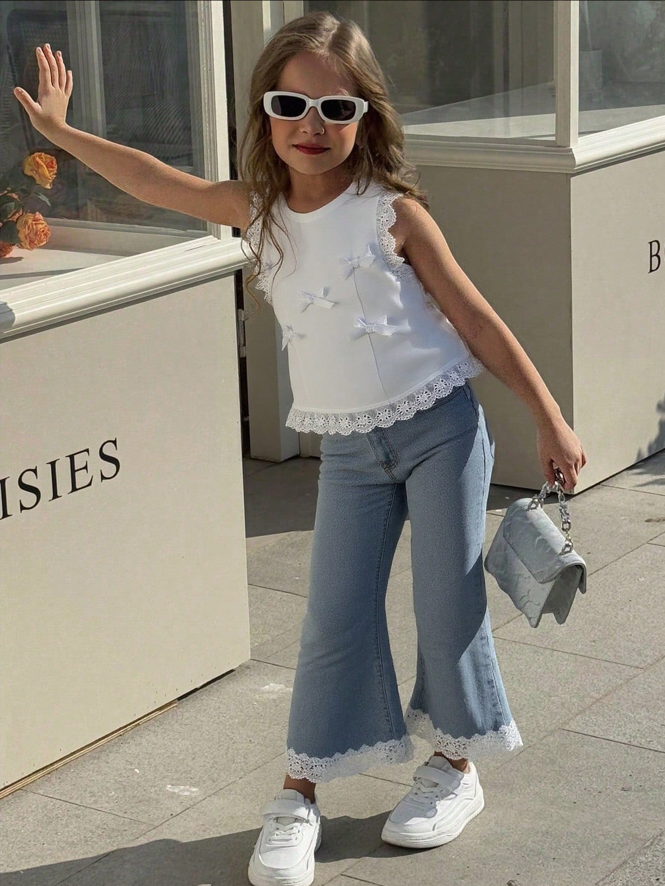 Ensemble 2 pièces d'été pour petite fille : haut à nœud et pantalon large en dentelle