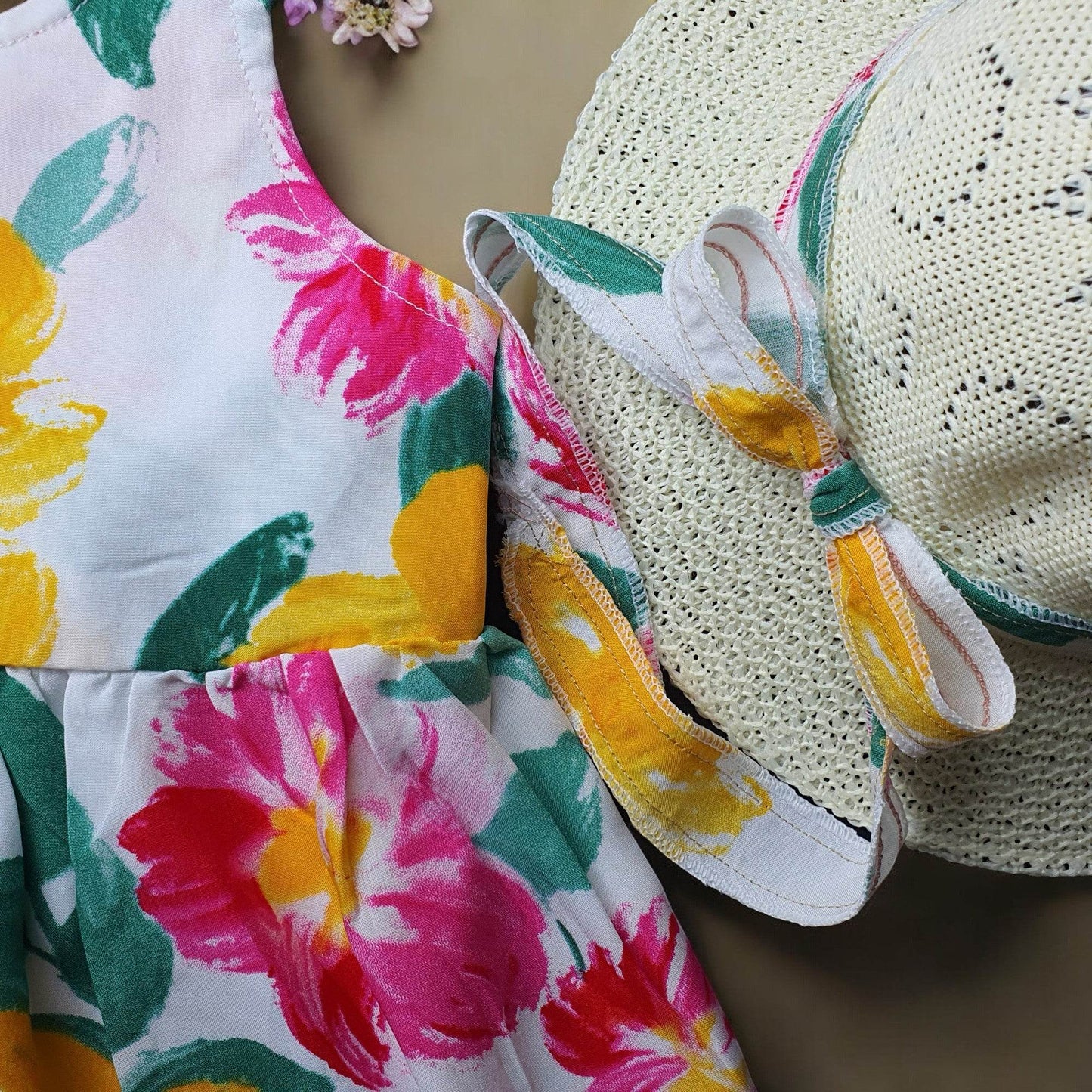 Colorful floral dress, and sun hat - IRRAKIDS
