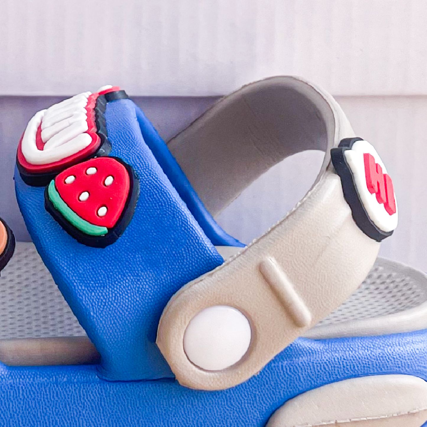 Sandales d'été légères pour enfants – Antidérapantes, colorées et confortables