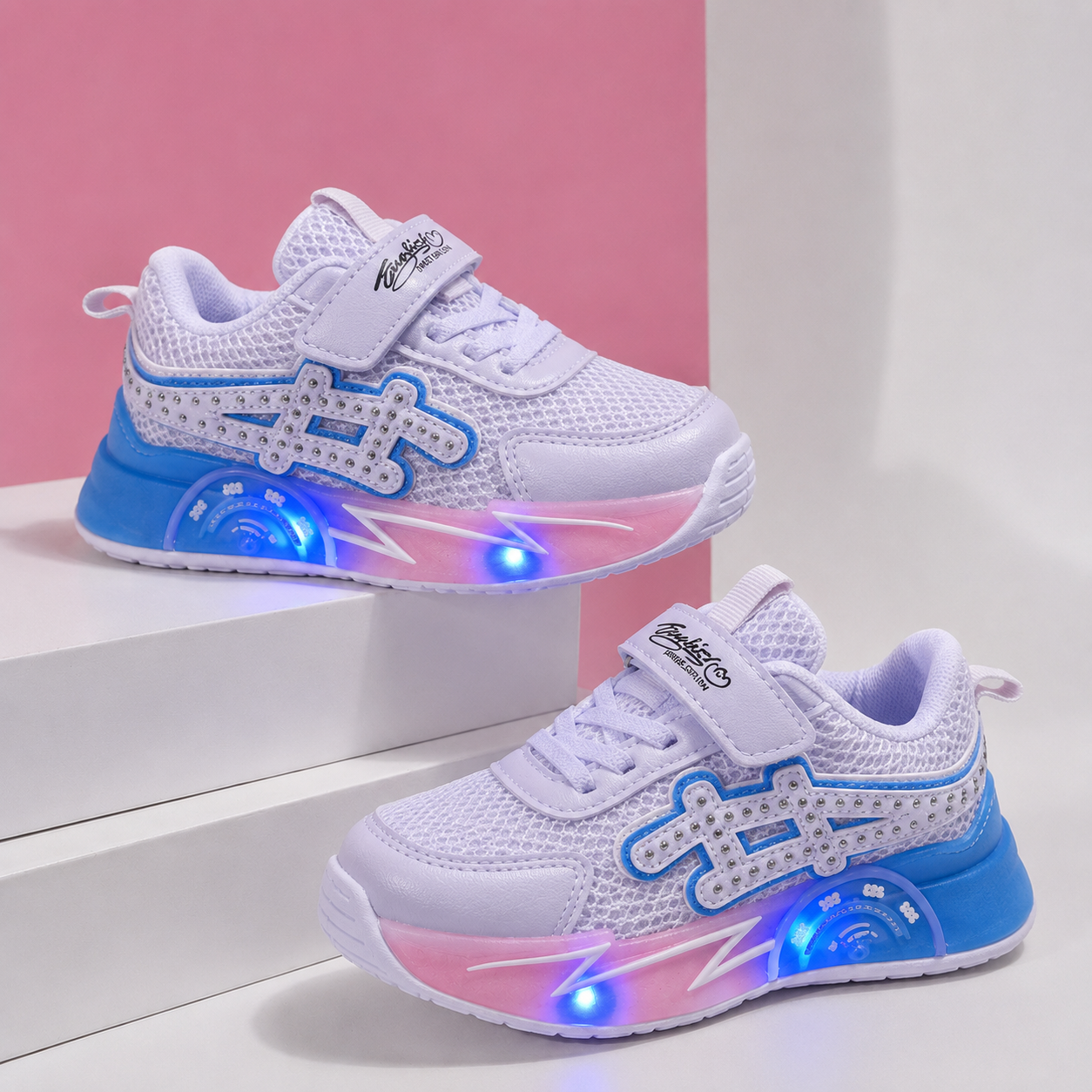 Kids’ LED Light-Up Sneakers – Breathable Mesh, Velcro Closure & Cushioned Sole