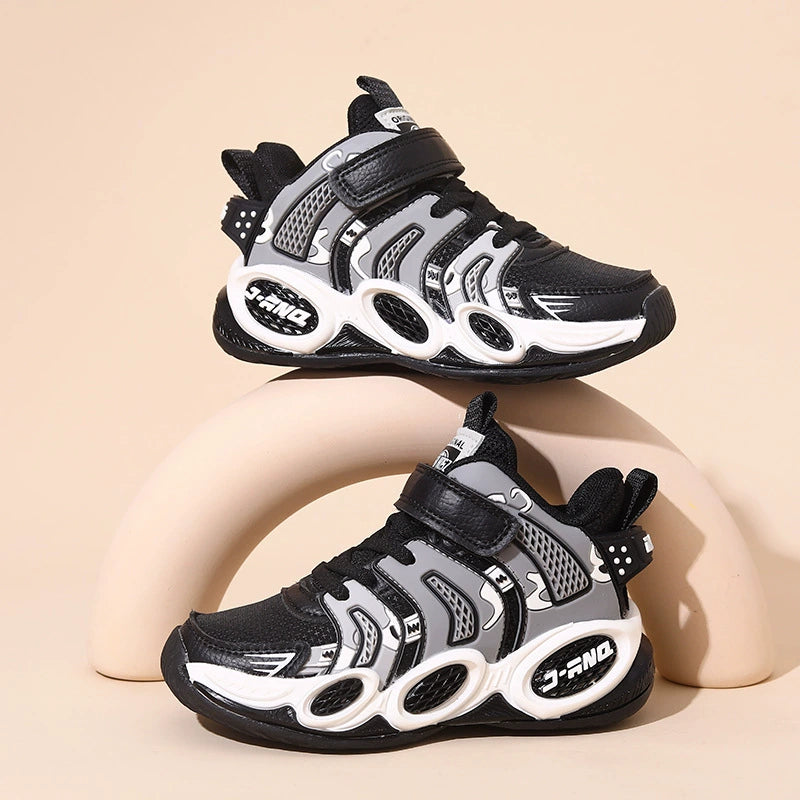 Améliorez le style de votre enfant avec des baskets tendance et confortables !