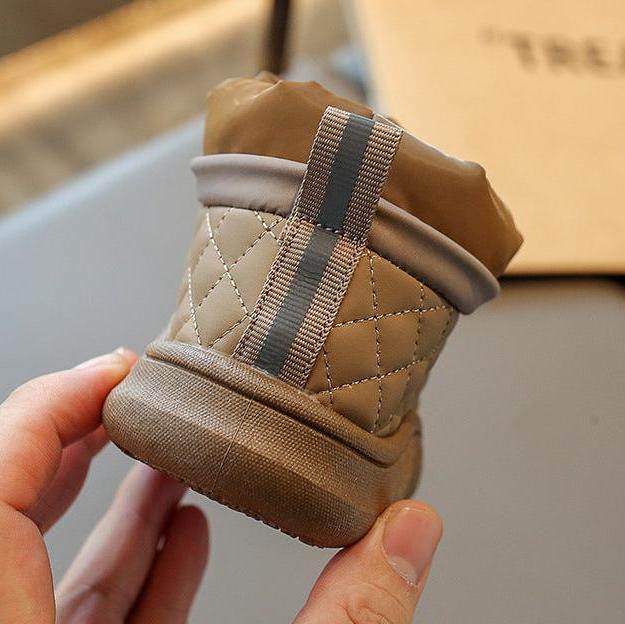 Treaso 2024 Autumn/Winter Children's Snow Boots: Warm, Plush, and Non-Slip for Indoor and Outdoor Play - IRRAKIDS