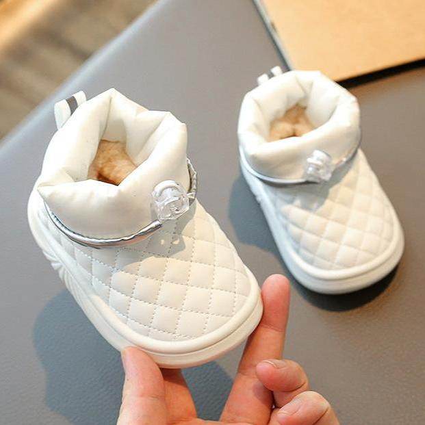 Treaso 2024 Autumn/Winter Children's Snow Boots: Warm, Plush, and Non-Slip for Indoor and Outdoor Play - IRRAKIDS