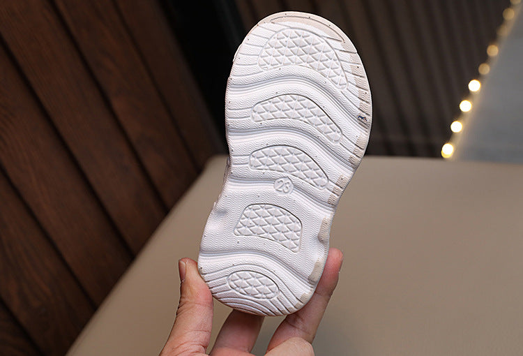 Little Feet, Big Style – The Ultimate Kids’ Sneakers!
