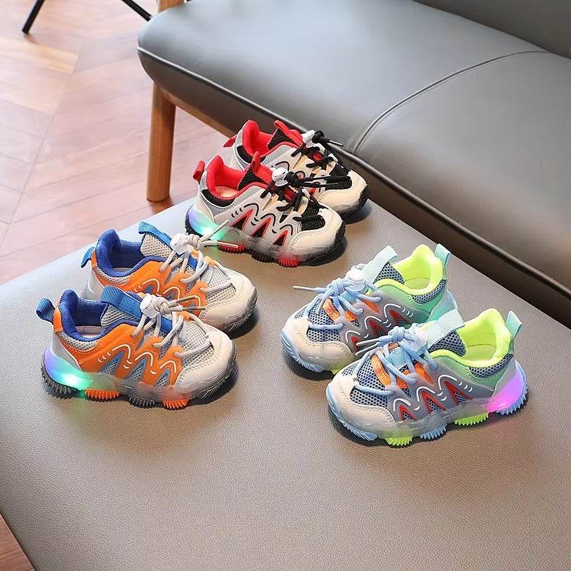 Unisex sports shoes with LED lighting. Soft, non-slip sole. - IRRAKIDS