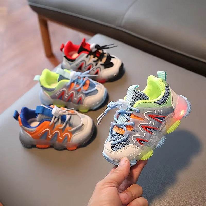 Unisex sports shoes with LED lighting. Soft, non-slip sole. - IRRAKIDS