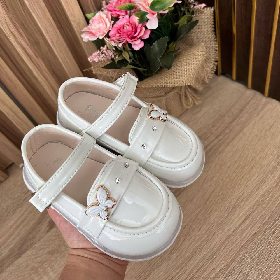 Girls' glitter shoes with butterfly buckle and LED lights - for a stylish and light-up look