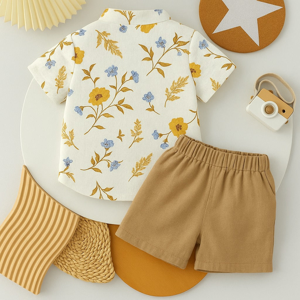 Ensemble chemise fleurie et short crème pour garçon – Léger et élégant