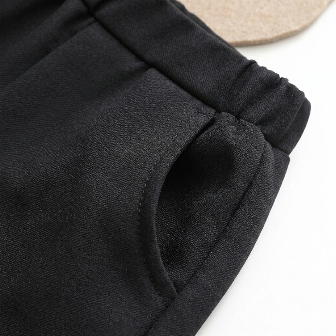 Ensemble Habillé Élégant pour Enfants – Chemise, Gilet, Nœud Papillon et Pantalon