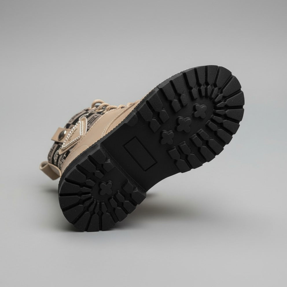 Boys’ lace-up ankle combat boots with chunky sole — Product image: