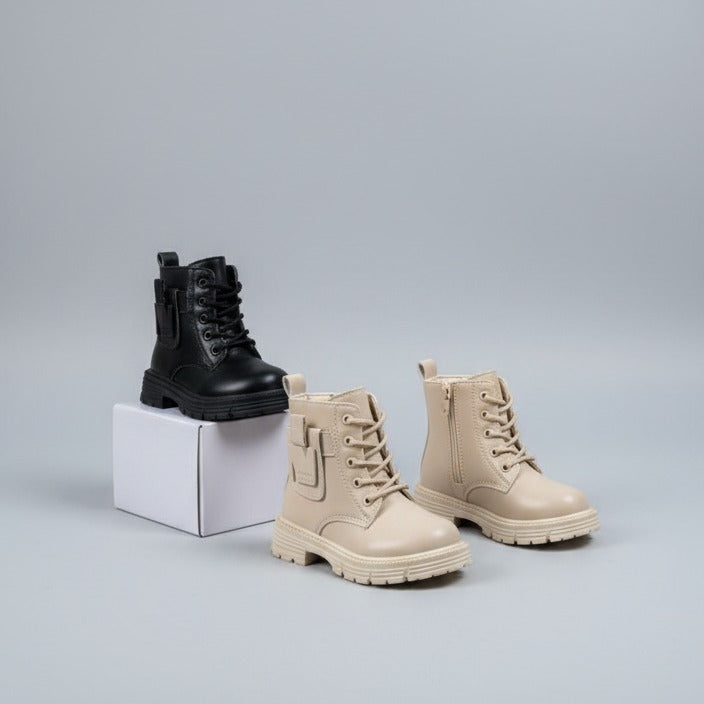 Girls' lace‑up combat boots with mini pouch — Product image: