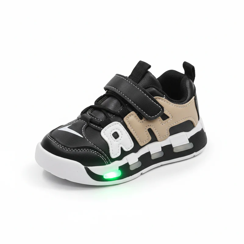 Fashionable and comfortable kids' sneakers 👟✨ Perfect for girls and boys in spring and fall 🍂🌸 Made of water-resistant leather 💧 for lasting style and warm comfort!