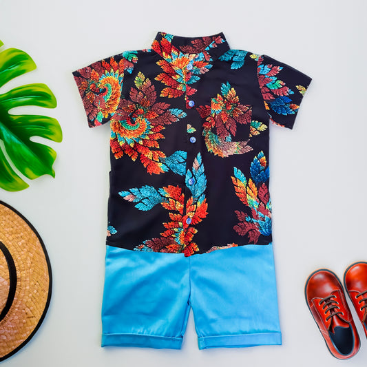 Ensemble amusant d'été pour enfants : chemise boutonnée avec imprimé coloré et short cyan cool