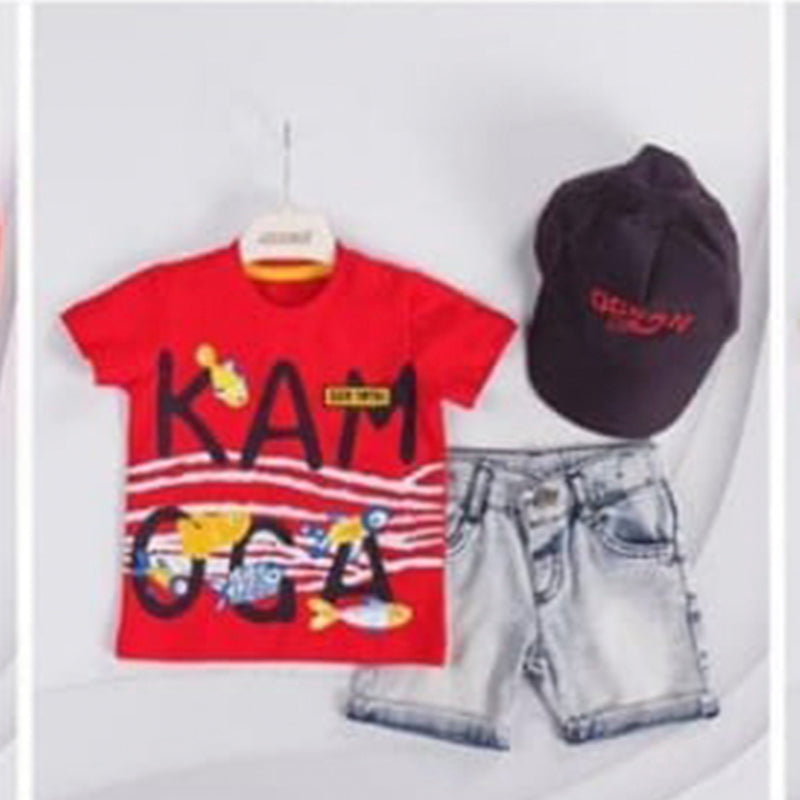 3 pièces essentielles pour les plaisirs d'été : t-shirt imprimé, short en jean et chapeau de soleil élégant