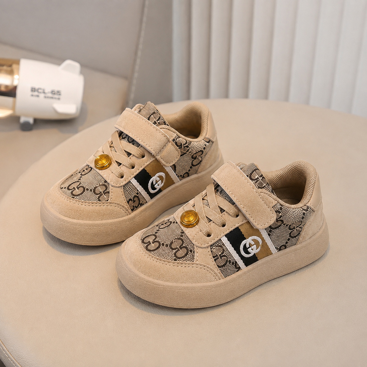 Premium Casual Sneakers – Stylish, Comfortable & Easy to Wear