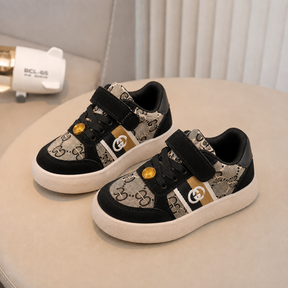 Premium Casual Sneakers – Stylish, Comfortable & Easy to Wear