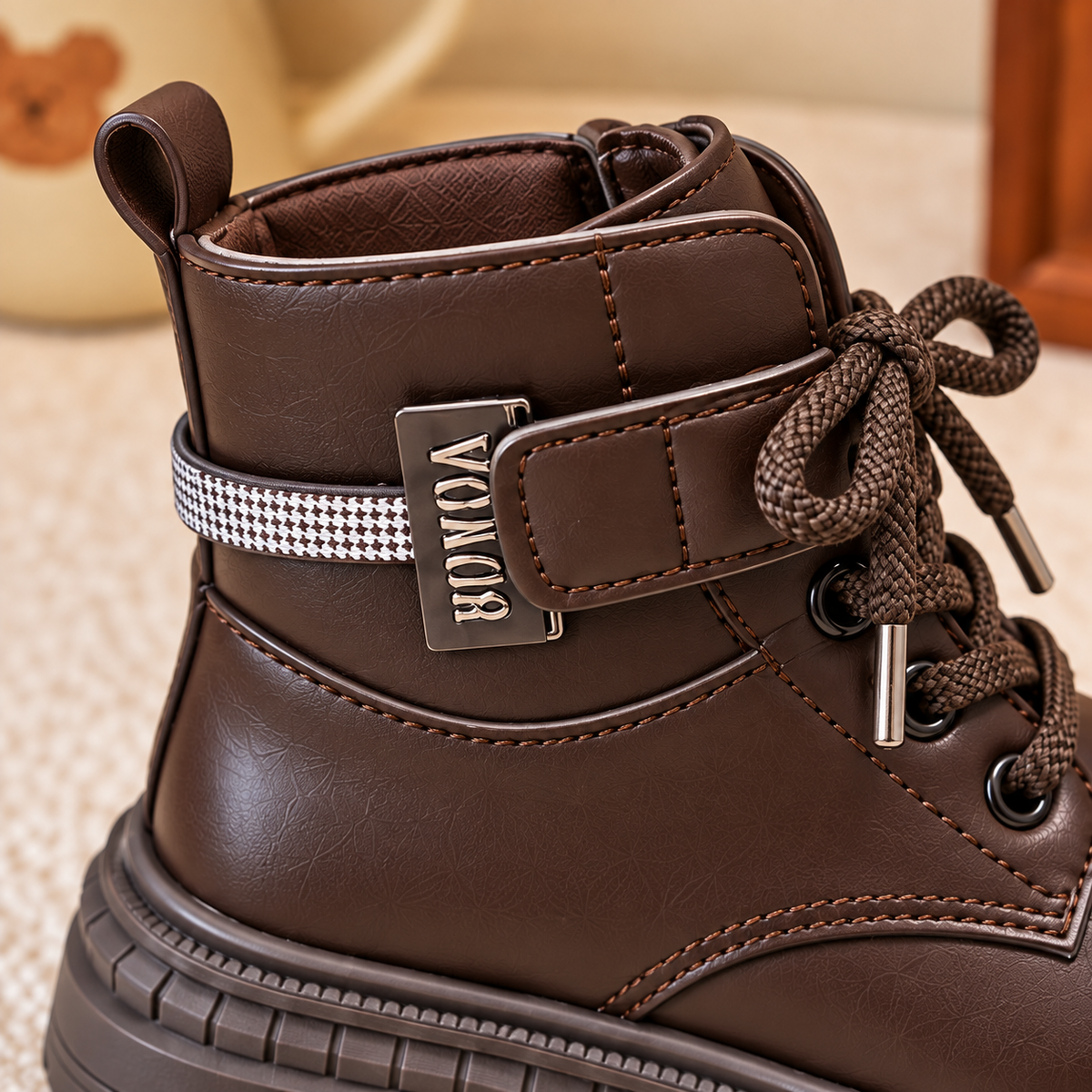 Bottines à lacets élégantes pour filles avec détails à brides scintillantes et semelles épaisses