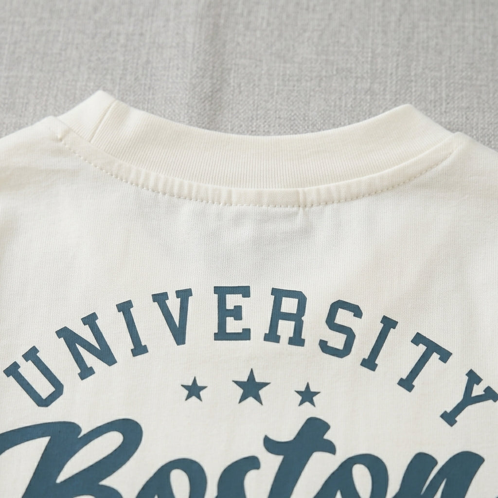 Ensemble t-shirt graphique « Boston Varsity » et short en jean pour garçons – Tenue décontractée d'été