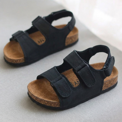 صندل كلاسيكي للأطفال بشريط مع دعم خلفي