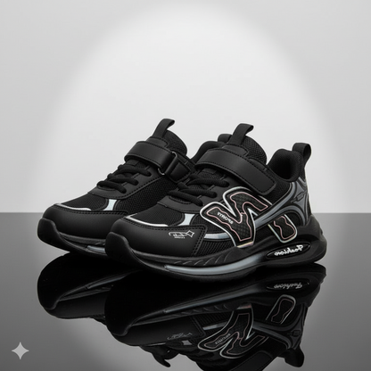 أحذية رياضية للأولاد: سريعة الارتداء، أربطة وأشرطة ثابتة 