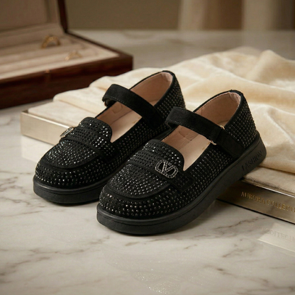 حذاء فاخر للبنات مزين بالكريستال - أناقة وراحة في كل خطوة!