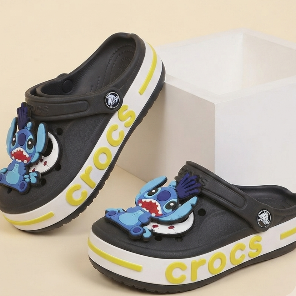 Unisex Kids Cartoon Charm Clogs – Lightweight, Comfortable Slip-On Sandals