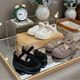 Chaussures de luxe pour filles ornées de cristaux - élégance et confort à chaque pas !