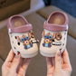 Sabots à motifs pour enfants – un style ludique pour les petits pieds