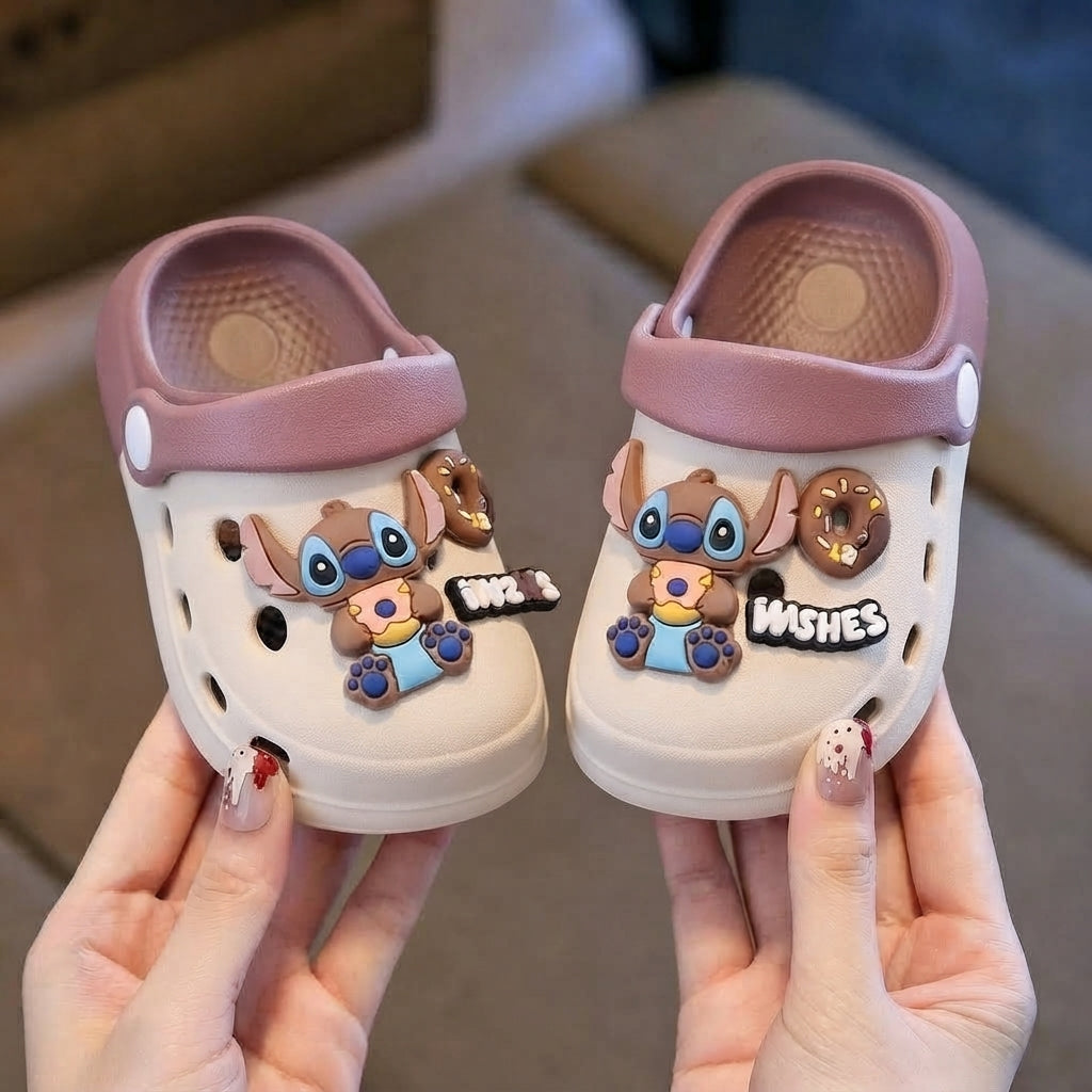 Sabots à motifs pour enfants – un style ludique pour les petits pieds