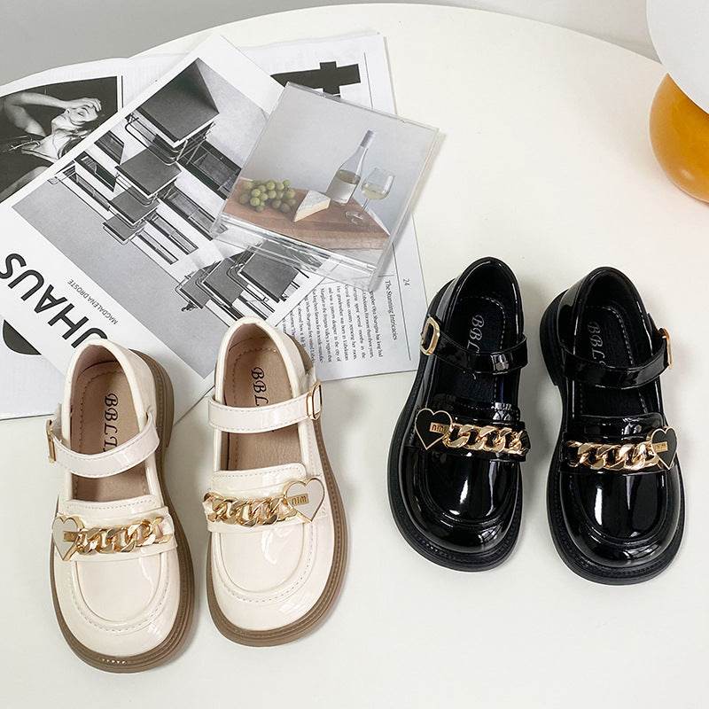 Stylish spring shoes for girls – a sophisticated touch to every step! - IRRAKIDS