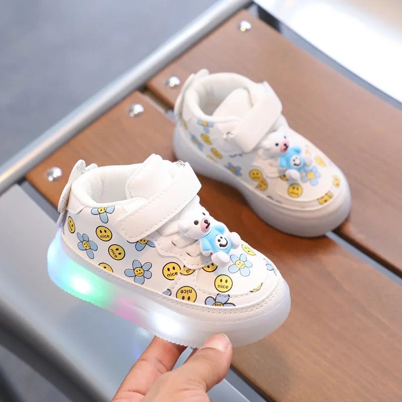 LED Light Up Sneakers for Kids Fashion and Breathable Casual Running IRRAKIDS