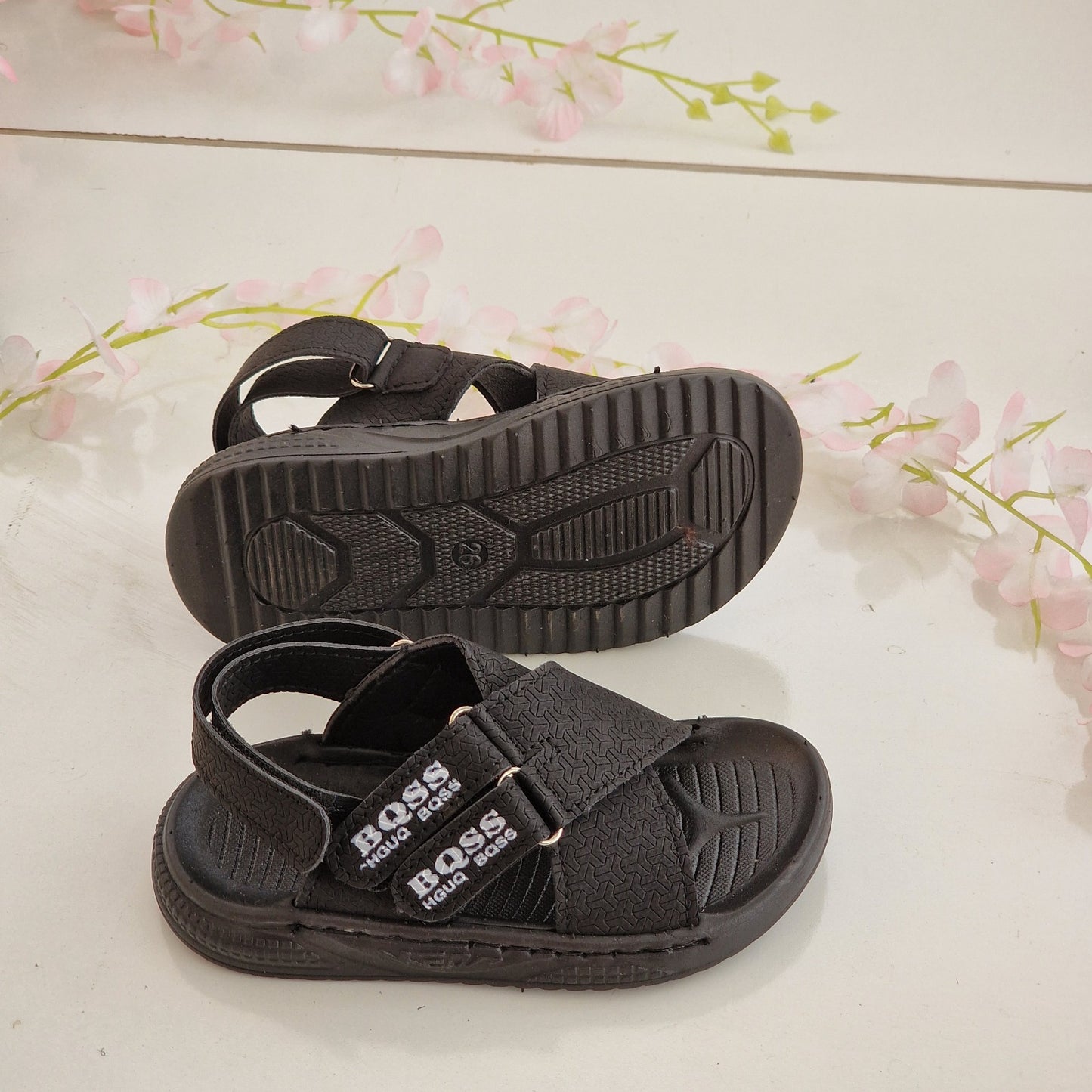 Stylish children's sandals with a modern and distinctive design - comfort and elegance in every step