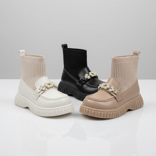 Girls’ knit-ankle loafer boots with pearl charm — Product image: 