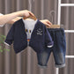Ensemble 3 pièces élégant pour petit garçon : veste, t-shirt et jean
