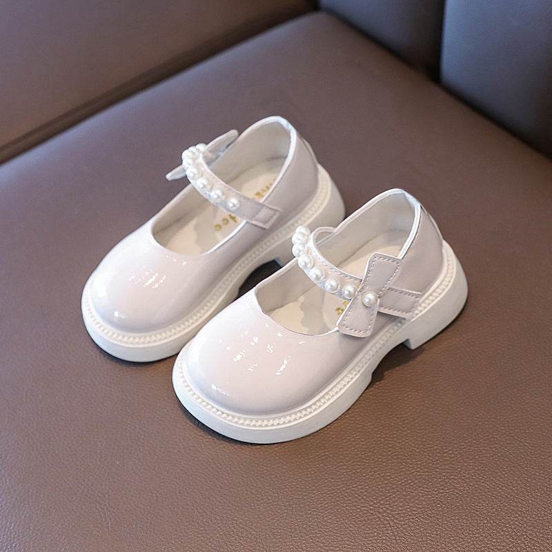 Step into Elegance: Classic Patent Leather Girls Shoes - IRRAKIDS