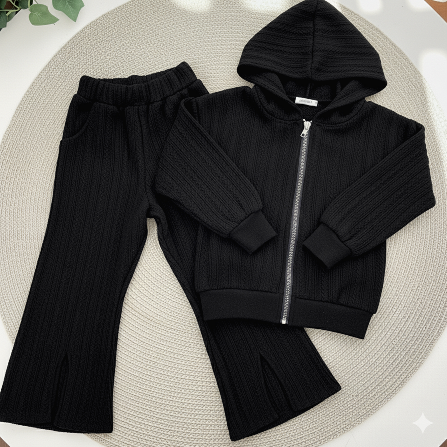 The grab‑and‑go knit set she’ll want every day