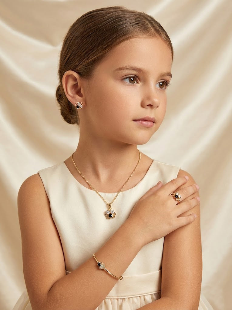 Ensemble de bijoux en or anti-ternissement en forme de trèfle à quatre feuilles – Couleur durable et résistante à l'oxydation, orné de pierres CZ noires et transparentes (ensemble de 5 pièces)